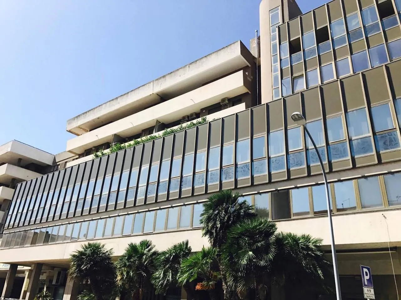 Four Rooms Apartments Οριστάνο Ιταλία